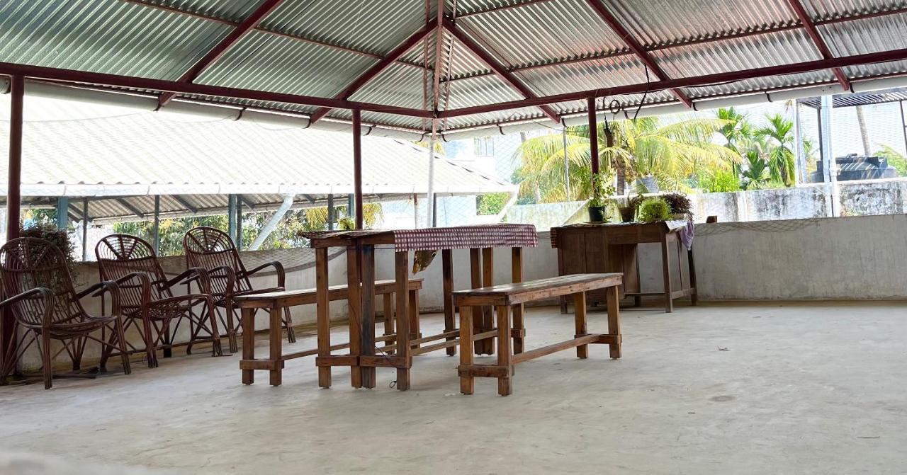 Benheal Homestay Kochi Eksteriør bilde