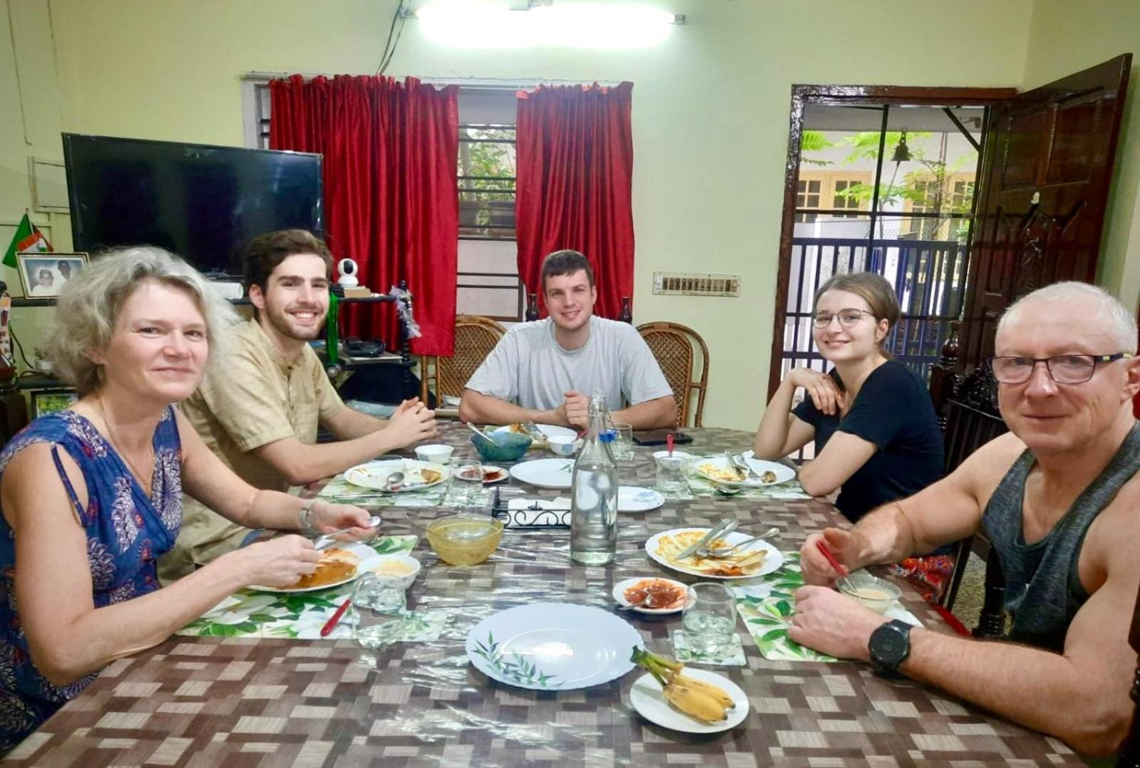 Benheal Homestay Kochi Eksteriør bilde